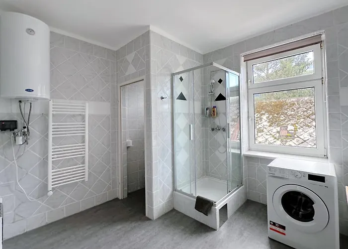 Up Resistances G * Baden bei Wien