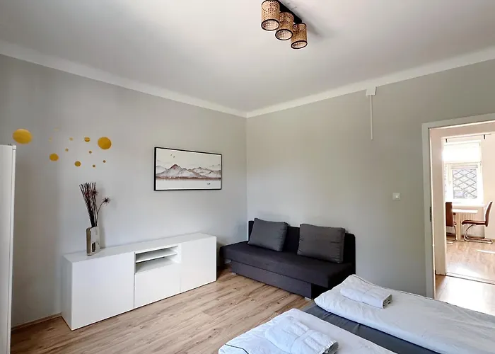 Up Resistances G Apartament *